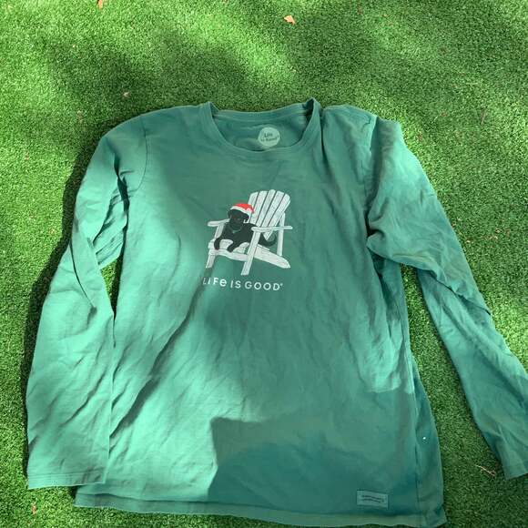 Life is Good Classic Fit Black Lab in Santa Hat Green Long Sleeve Crusher Tee - Picture 1 of 5